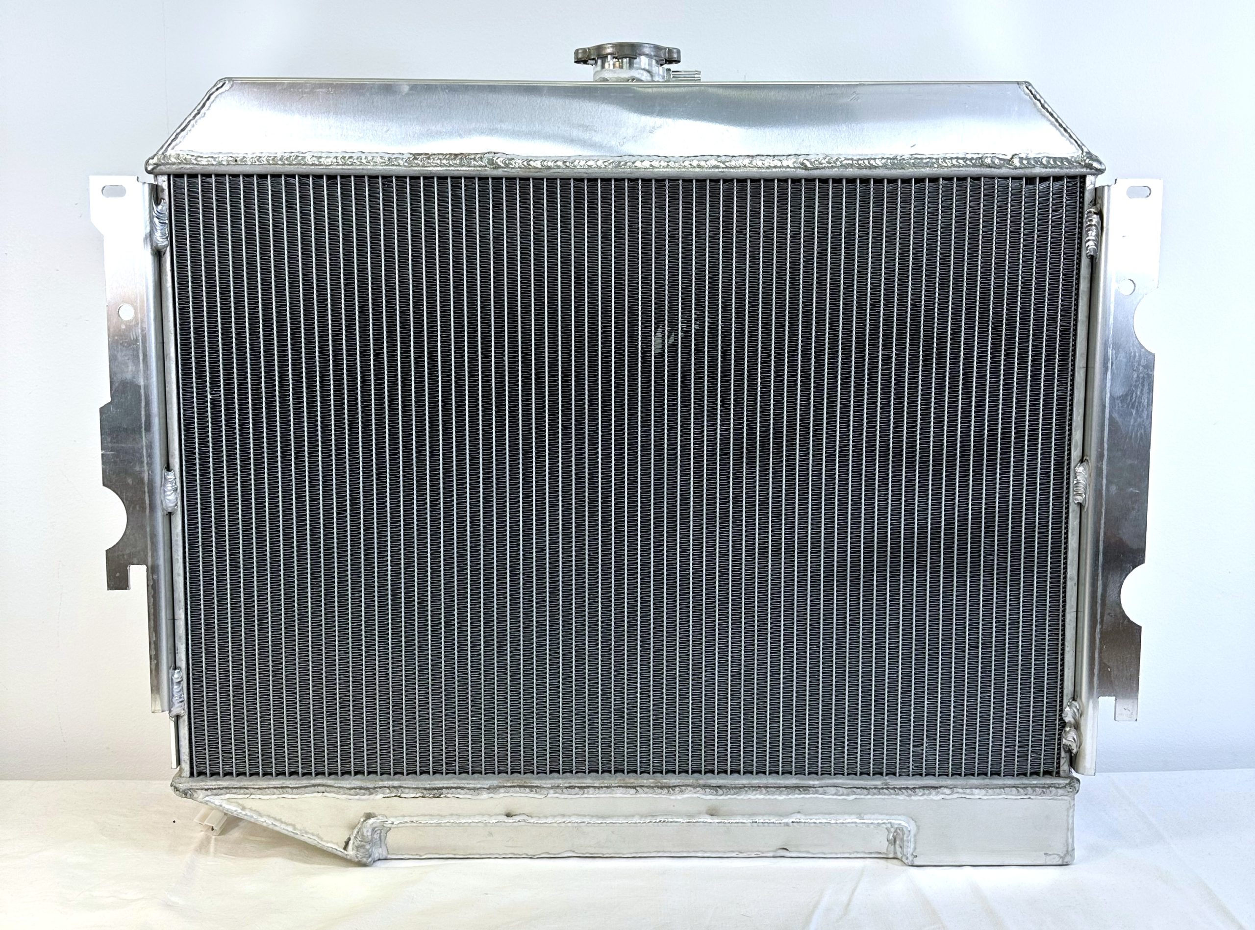 Water Cooler Dodge 4 Rows With Fan Dodge, Plymouth 68-74