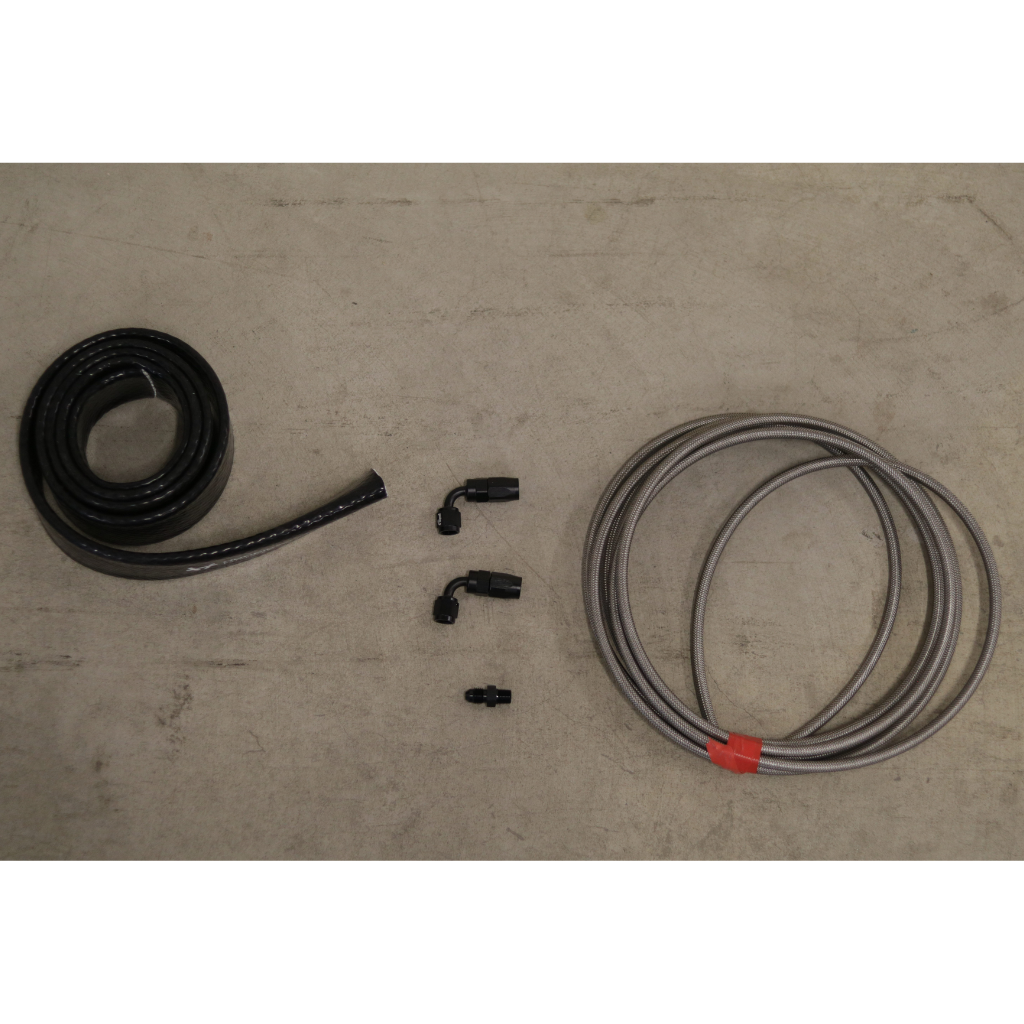 Borgwarner SXE Oil in Kit Turbo 2 x 90 Degrees AN4 + Silicone Heat Protection Stocking