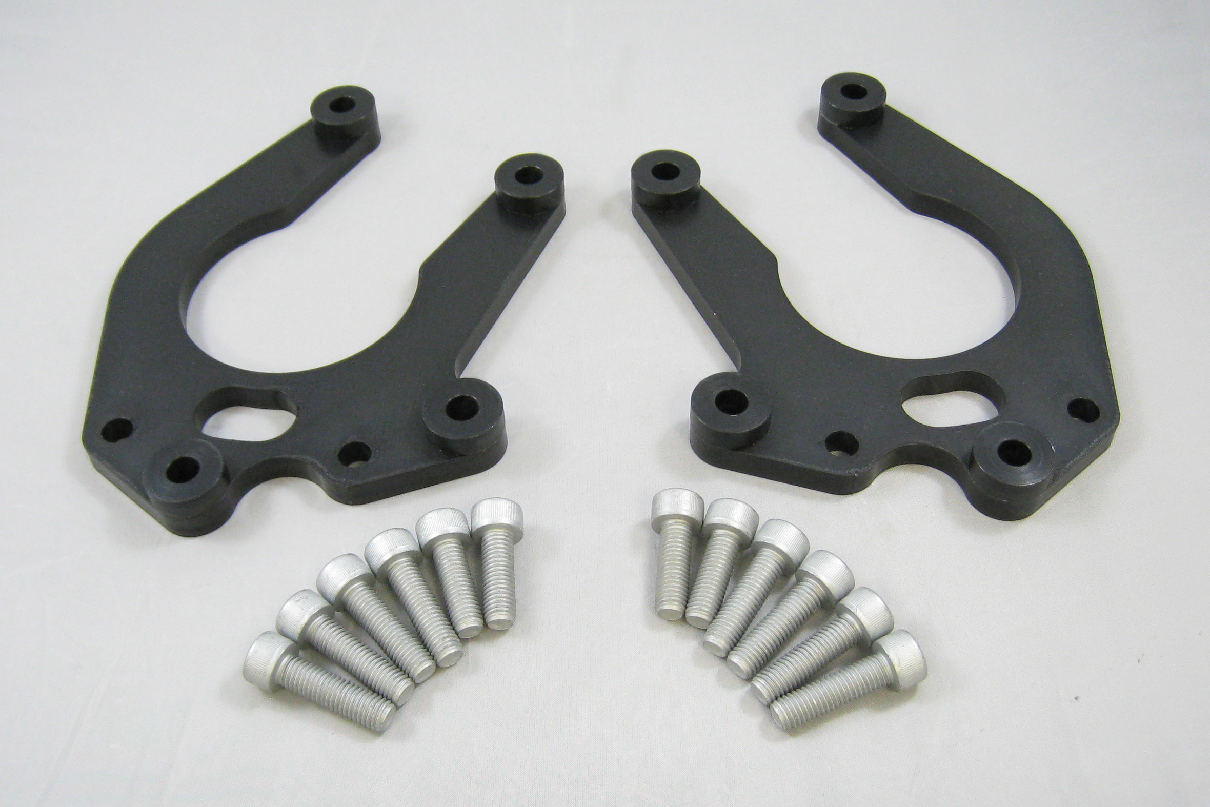 S60R/V70R rear - Volvo 2/7/940 Brake caliper adapter (Dual calipers)