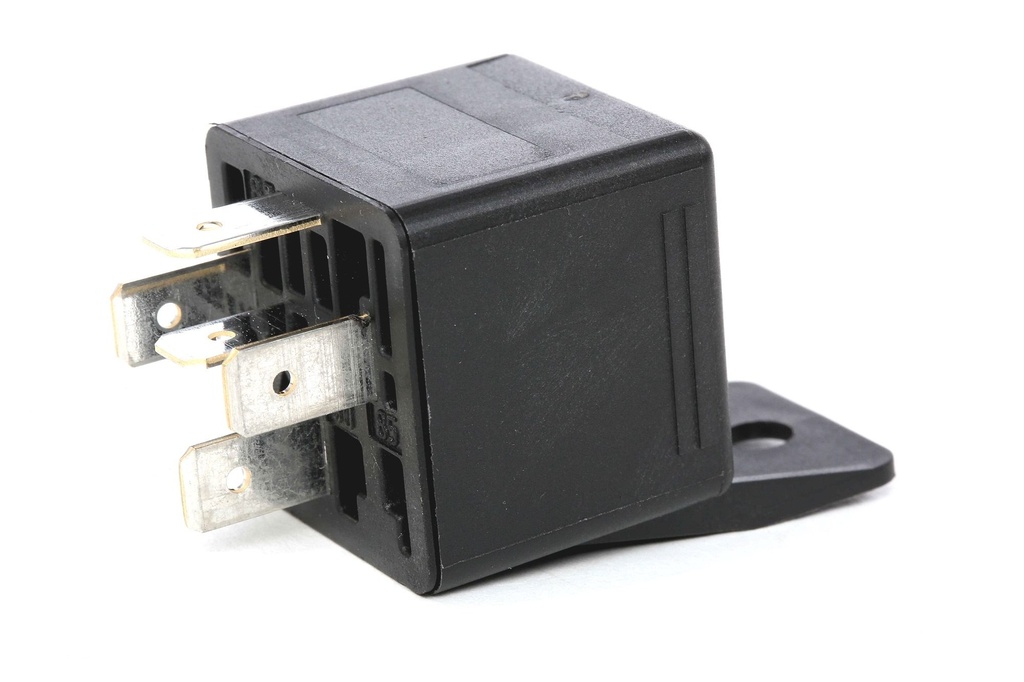 Bosch Relay 12V 30A with bracket and dual otlets