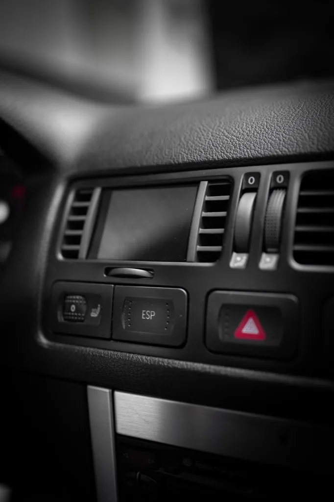 MFD28 Gen2 for VW Golf MK4 FL R32/ Bora LHD