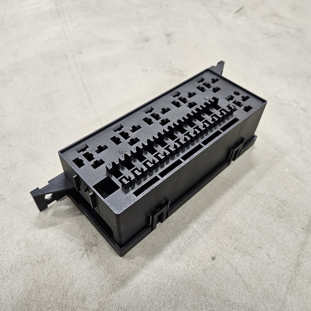Hurricane Relay and fuse box RB11 (Wall mount)