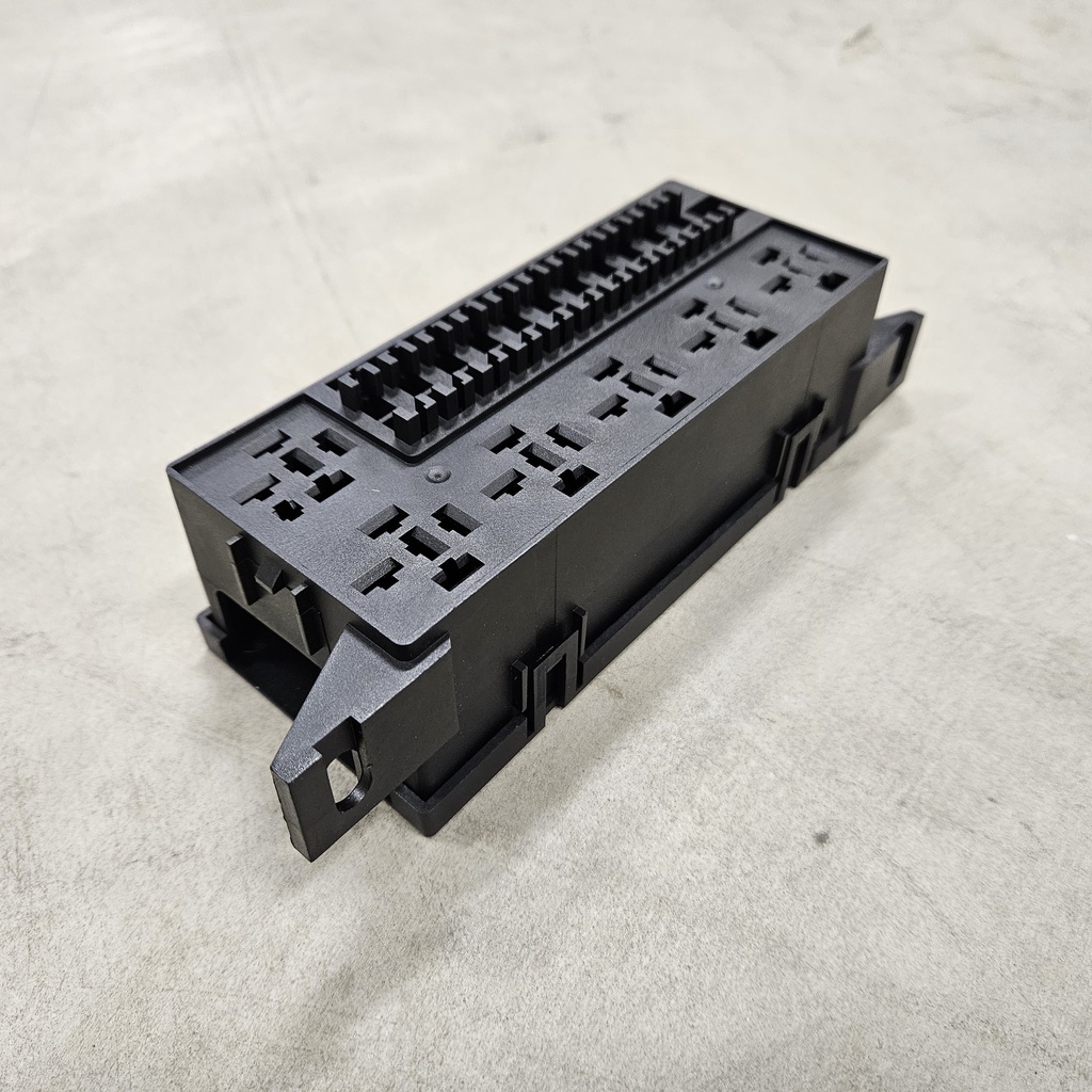 Hurricane Relay and fuse box RB11 (Wall mount)