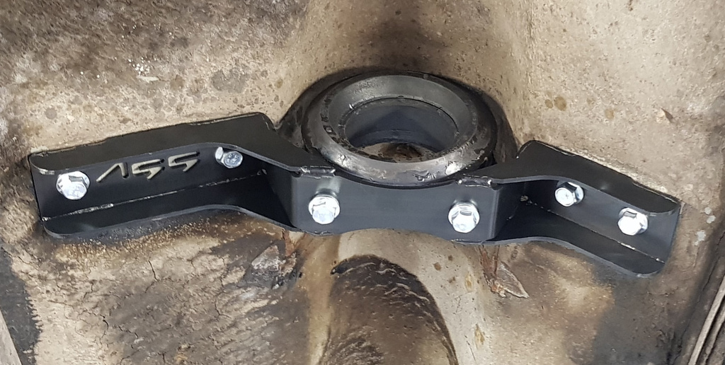 Prop shaft bearing bracket Volvo 240